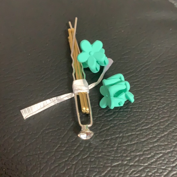 KLM’s Luxey Locks Handmade Hair Scrunchies 4($20) - Picture 3 of 8